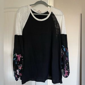 Black With White and floral Sleeves! 💐